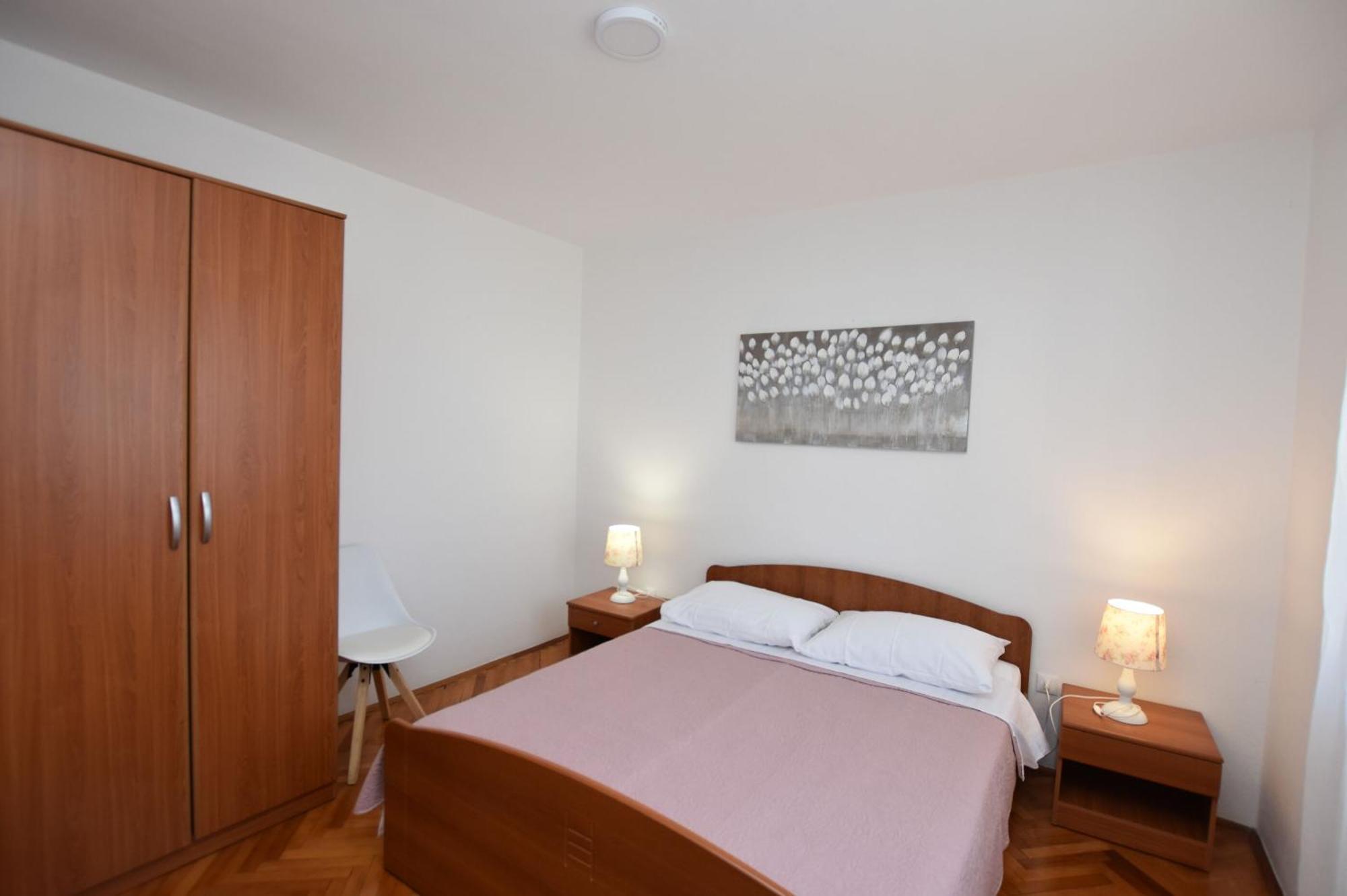 Apartments Guzela Primosten Phòng bức ảnh