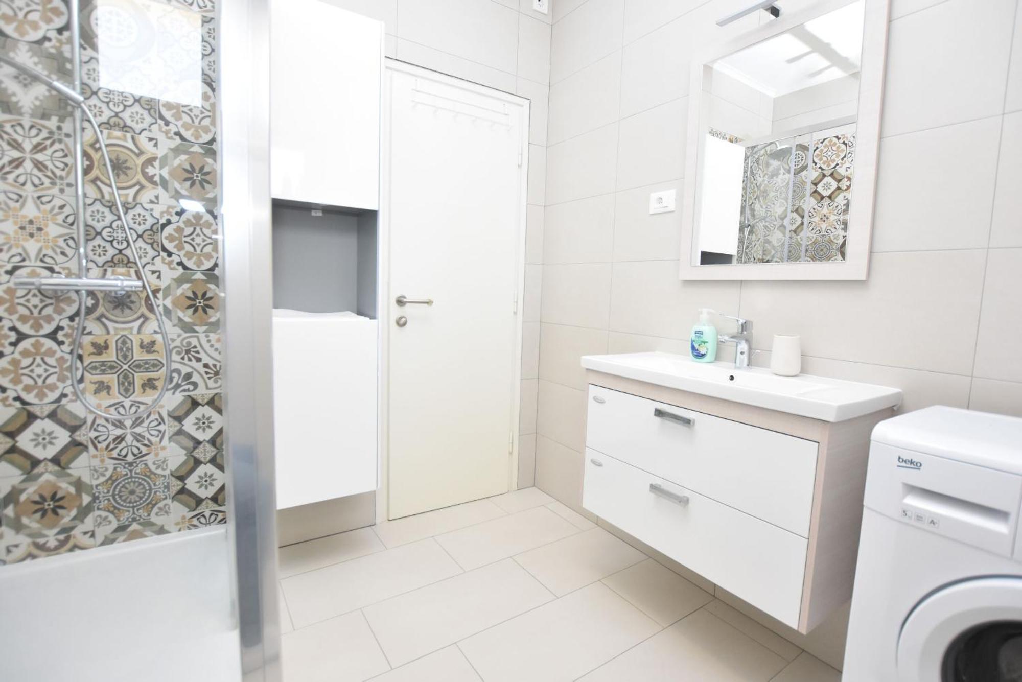 Apartments Guzela Primosten Phòng bức ảnh